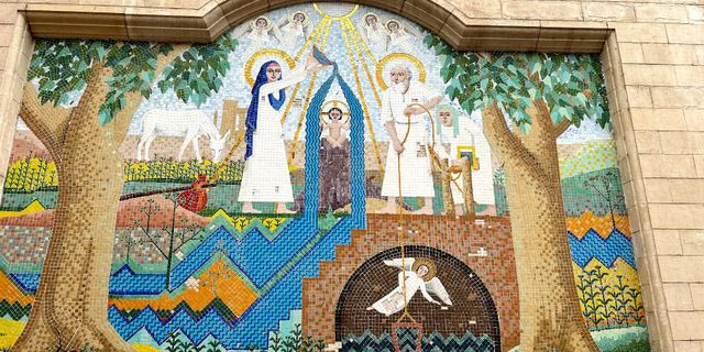 Μία βόλτα στο Κοπτικό Κάιρο – Η θρυλική κρεμαστή εκκλησία και ο πανταχού παρών Άγιος