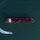 Δεξαμενόπλοιο στα Στενά του Ορμούζ