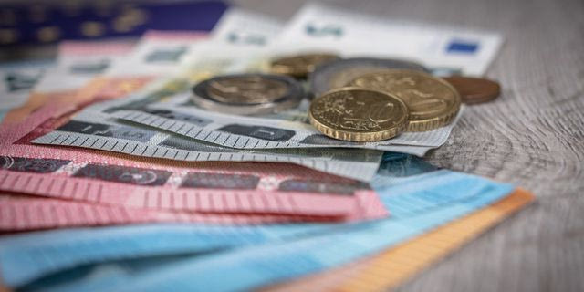 Νομοσχέδιο Οικονομικών: Όλες οι αλλαγές σε δόσεις οφειλών, ενοίκια, Δημόσιο και τζόγο