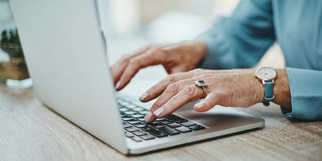 Αγγλία: 86χρονη καταδικάστηκε μετά από τυπογραφικό λάθος στο ασφαλιστήριο του αυτοκινήτου