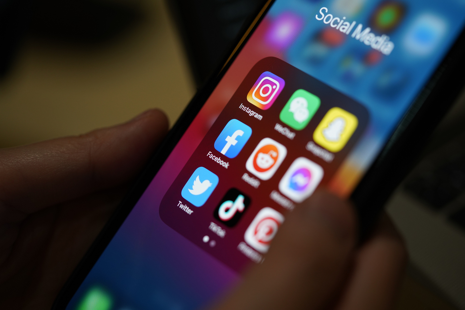 Κατατέθηκε το ν/σ για απαγόρευση των socia media από ανηλίκους κάτω των 15 ετών