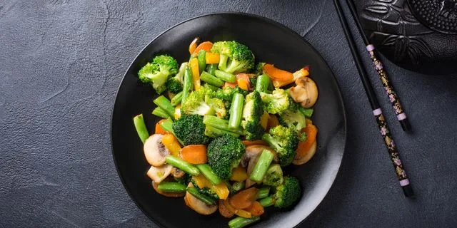 Λαχανικά στο πιάτο