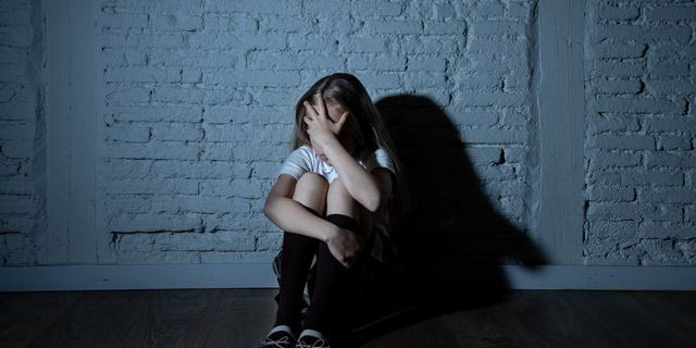 Πατέρας θύματος bullying αφηγείται πώς νόμοι και αστυνομία τιμωρούν το θύμα