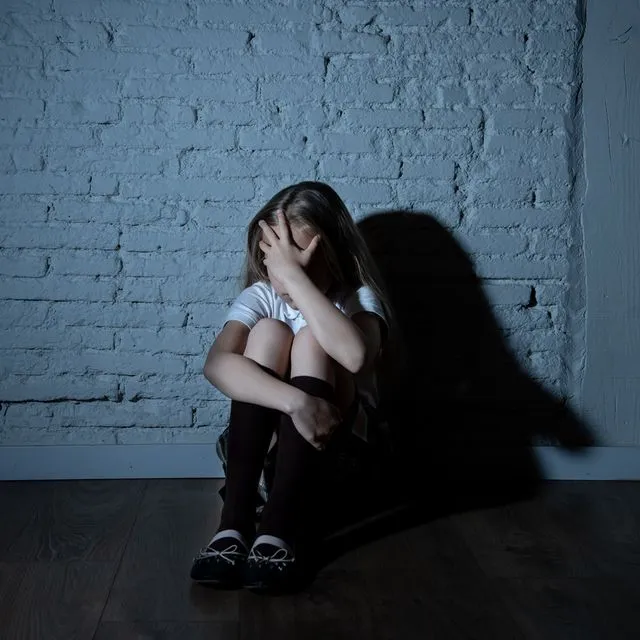 Πατέρας θύματος bullying αφηγείται πώς νόμοι και αστυνομία τιμωρούν το θύμα