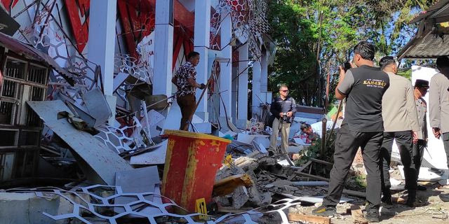 Ινδονησία: Σεισμός 7,4 Ρίχτερ με τουλάχιστον έναν νεκρό