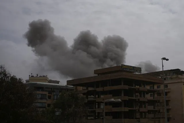 Το Ιράν προειδοποιεί για “καταστροφικά” αντίποινα μετά τις γεμάτες βρισιές απειλές του Τραμπ