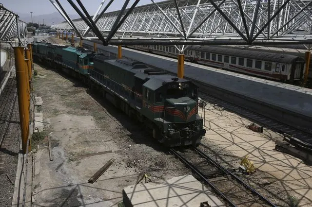 Ο IDF καλεί τους Ιρανούς να μην μπαίνουν σε τρένα