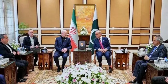 Ολοκληρώθηκε ο α’ γύρος συνομιλιών ΗΠΑ και Ιράν – Πού “τα βρίσκουν” και τα “αγκάθια”