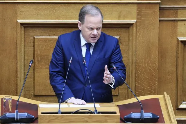 Ο Κώστας Αχ. Καραμανλής στη Βουλή.