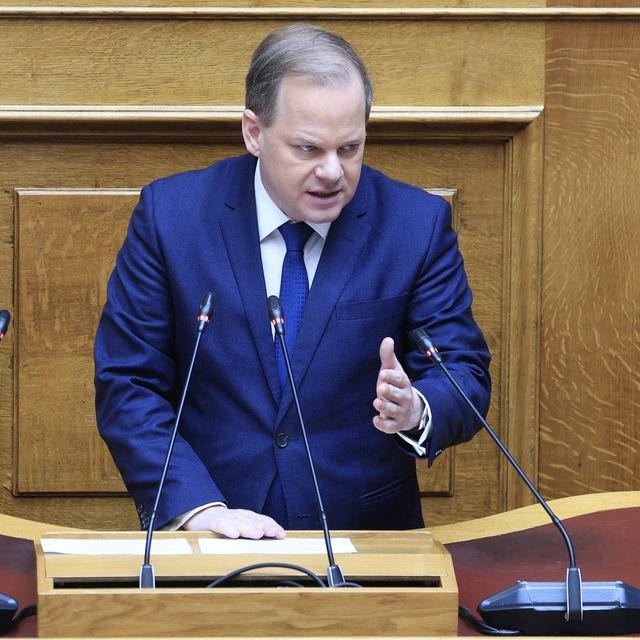 Ο Κώστας Αχ. Καραμανλής στη Βουλή.