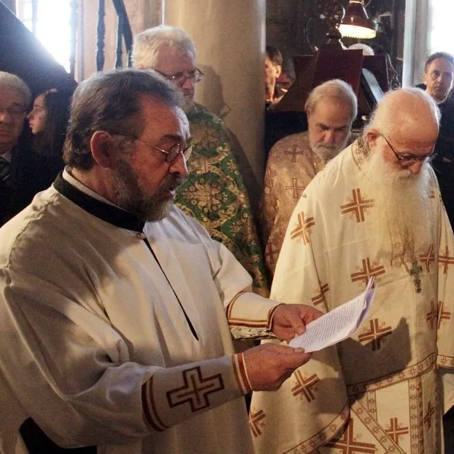 Ο Αλέξανδρος Καριώτογλου κατά τη χειροτονία του