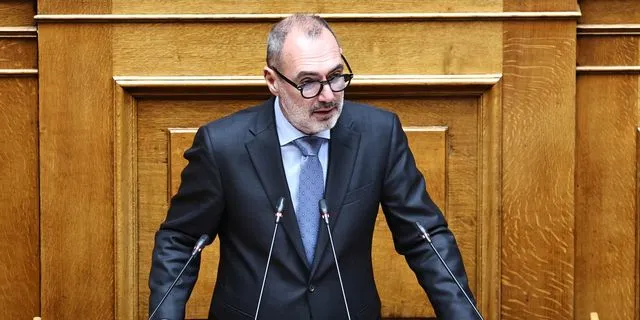 Κατσανιώτης για “γαλάζιο αντάρτικο”: Χτυπάμε ένα μικρό κουδουνάκι πριν χτυπήσει καμπάνα