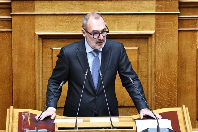 Κατσανιώτης για “γαλάζιο αντάρτικο”: Χτυπάμε ένα μικρό κουδουνάκι πριν χτυπήσει καμπάνα