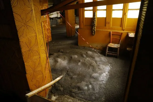 Πού οφείλεται η διαρροή υγρού τσιμέντου που πλημμύρισε την Κυψέλη - Τι είναι ο αθηναϊκός σχιστόλιθος