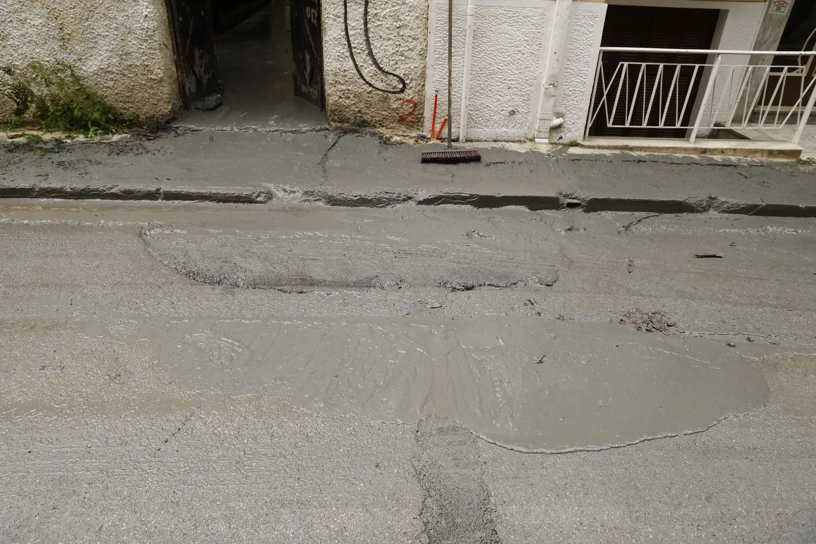 &Delta;&iota;&alpha;&rho;&rho;&omicron;ή &upsilon;&gamma;&rho;&omicron;ύ &tau;&sigma;&iota;&mu;έ&nu;&tau;&omicron;&upsilon; &sigma;&tau;&eta;&nu; &Kappa;&upsilon;&psi;έ&lambda;&eta;