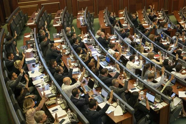 Διαλύθηκε η Βουλή του Κοσόβου – Νέες εκλογές το αργότερο σε 45 ημέρες