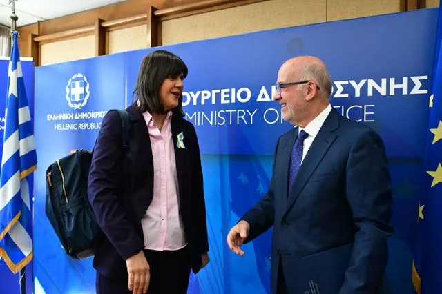 Συνάντηση Κοβέσι – Φλωρίδη στο υπ. Δικαιοσύνης: Τι συζήτησαν