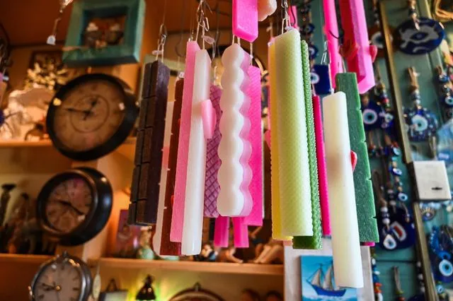 Εορταστικό ωράριο: Τι ώρα κλείνουν σήμερα τα καταστήματα – Πώς θα λειτουργήσουν μέχρι το Πάσχα