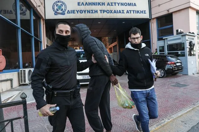 Στον ανακριτή ο ανήλικος που παρέσυρε την 16χρονη στη Λιοσίων