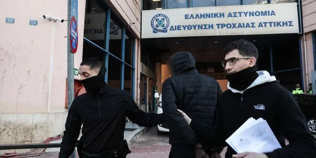 Ο συλληφθέντας ως οδηγός της μηχανής που παρέσυρε 16χρονη