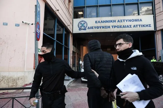 Ο συλληφθέντας ως οδηγός της μηχανής που παρέσυρε 16χρονη