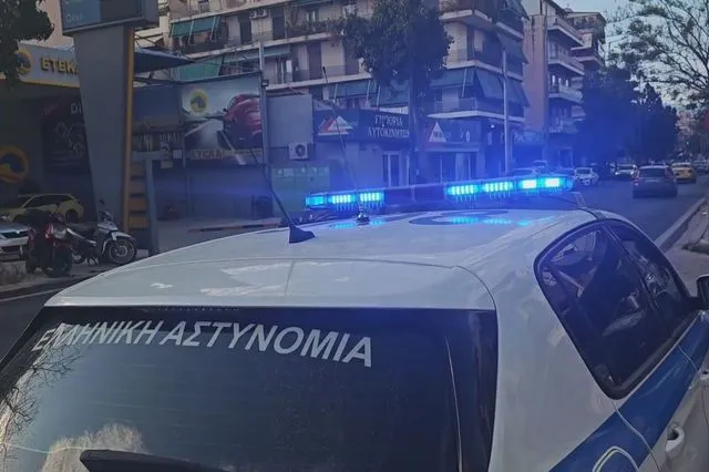 Λιοσίων: Τρεις συλλήψεις για την παράσυρση της 16χρονης – Σε κρίσιμη κατάσταση η ανήλικη