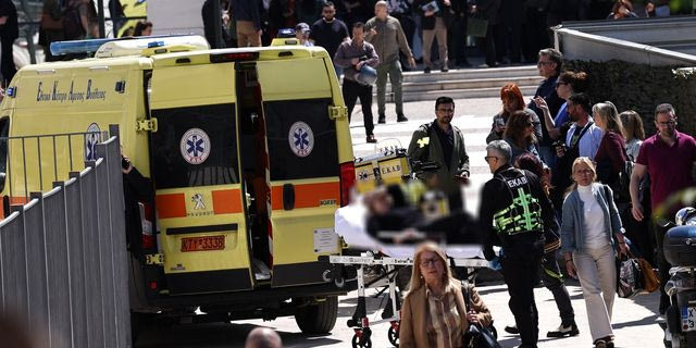 89χρονος άνοιξε πυρ στην Λουκάρεως, μετά τον ΕΦΚΑ
