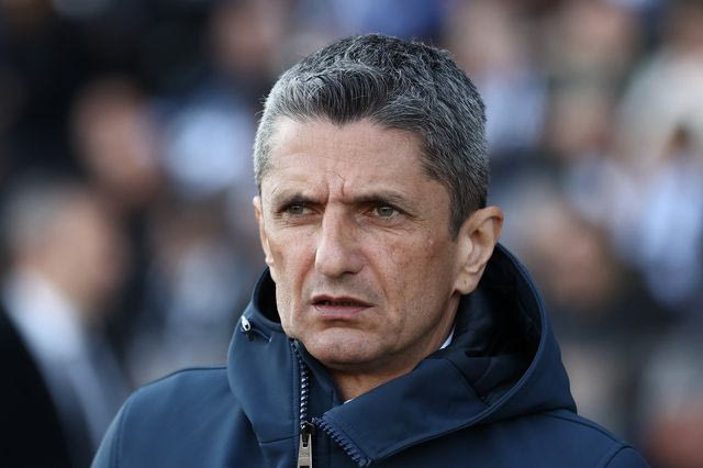 Ο Λουτσέσκου δεν έκανε δηλώσεις και έφυγε απευθείας από την Τούμπα για το αεροδρόμιο