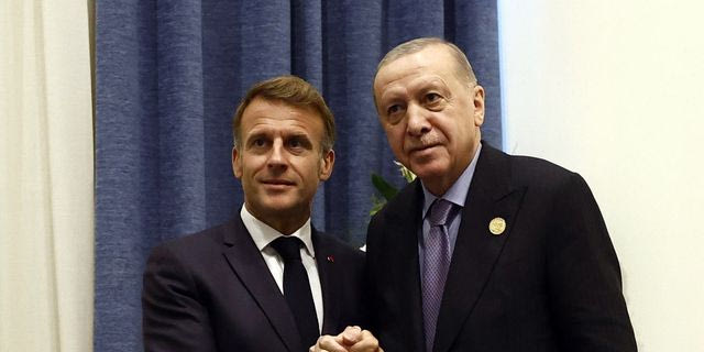 Τηλεφωνική επικοινωνία Μακρόν – Ερντογάν: Στο επίκεντρο εκεχειρία και διπλωματία