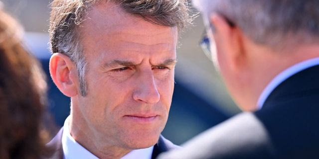 Τι έγραψε ο Μακρόν στο βιβλίο επισκεπτών της φρεγάτας “Κίμων”