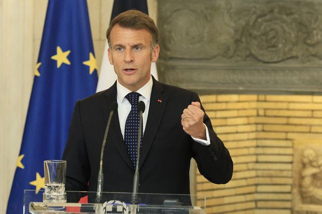 Στο Παρίσι συνάντηση 37 κρατών για την “στρατηγική αφύπνιση” της Ευρώπης και τη βοήθεια στην Ουκρανία