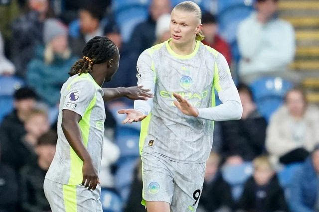 Premier League: Η Μάντσεστερ Σίτι νίκησε την Μπέρνλι και το μπρα-ντε-φερ με την Άρσεναλ συνεχίζεται