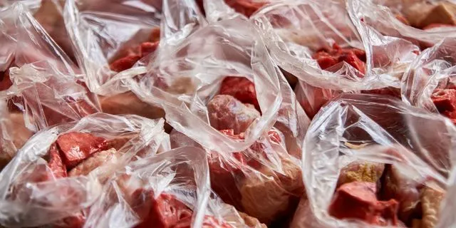 Κατασχέθηκαν 11 τόνοι ακατάλληλων κρεάτων στην Περιφέρεια Αττικής – Πρόστιμα 245.000 ευρώ