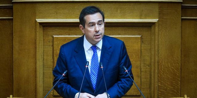 Νότης Μηταράκης