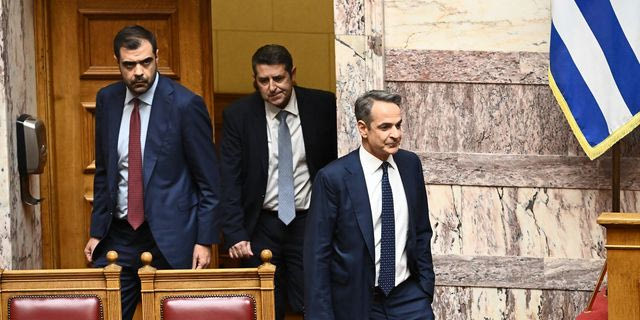 Με αιχμές για τοξικότητα τα περαστικά του Κυριάκου Μητσοτάκη στον Γιώργο Μυλωνάκη