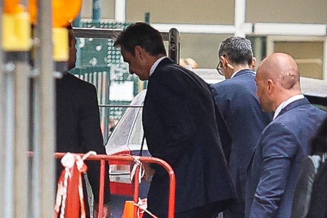 O Πρωθυπουργός Κυριάκος Μητσοτάκης σήμερα το μεσημέρι στο νοσοκομείο Ευαγγελισμός