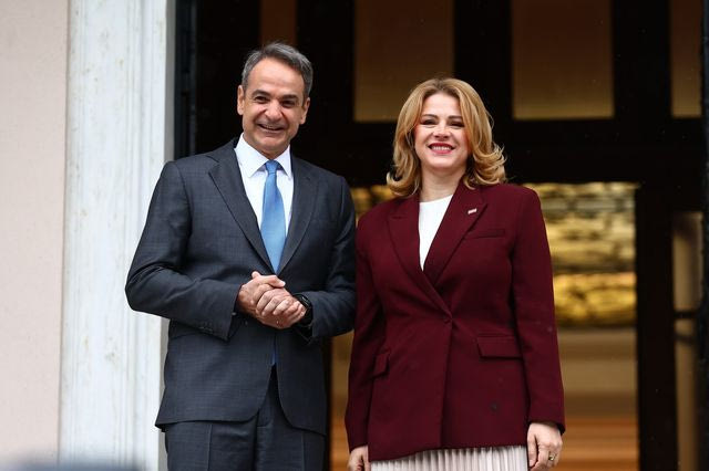 Μητσοτάκης σε Λετονή πρωθυπουργό: Ανησυχούμε για τις γεωπολιτικές εξελίξεις συνολικά