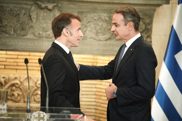 Κ. Μητσοτάκης και Ε. Μακρόν, κατά την επίσκεψη του Γάλλου προέδρου στην Αθήνα