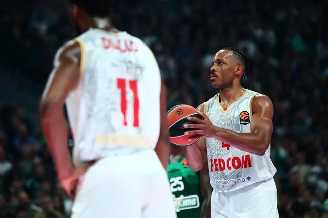 Μπλόσομγκεϊμ για πιθανό Ολυμπιακός – Παναθηναϊκός στα playoffs: “Θα είναι λουτρό αίματος”