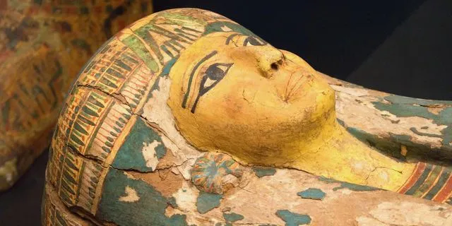 Ιστορική ανακάλυψη: Αντίγραφο της Ιλιάδας του Ομήρου βρέθηκε σε αιγυπτιακή μούμια