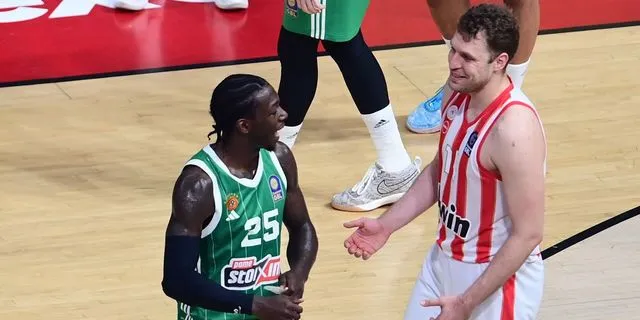 Η τρελή μάχη Βεζένκοβ – Χίφι – Ναν για τον τίτλο του πρώτου σκόρερ στη EuroLeague