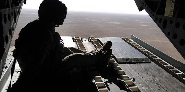 Στιγμιότυπο από στρατιωτική επιχείρηση του ΝΑΤΟ