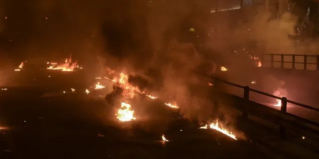 “Αστακός” ο Νέος Κόσμος για την αποτροπή του “εθίμου” με τις βόμβες μολότοφ