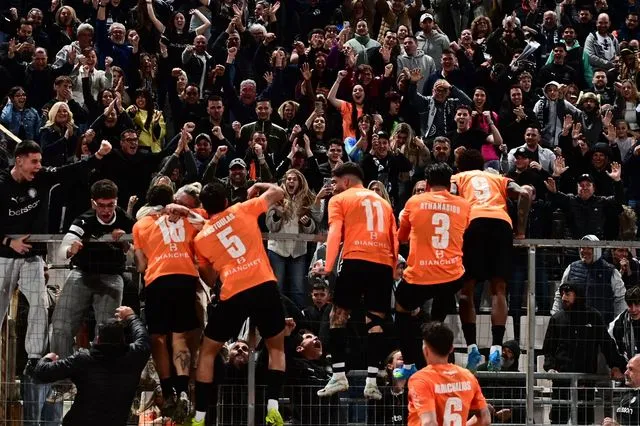 ΠΑΟΚ – ΟΦΗ: Οι παίκτες των Κρητικών πανηγύρισαν έξαλλα το γκολ του Νους