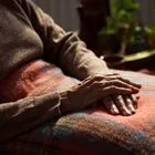 Χίος: Συνελήφθη οικιακή βοηθός που χτύπησε ηλικιωμένο και τον έδεσε στο κρεβάτι