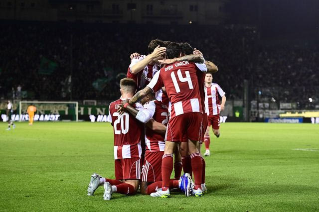 Παναθηναϊκός – Ολυμπιακός 0-2: Θρίαμβος των ερυθρόλευκων στο τελευταίο ντέρμπι αιωνίων στη Λεωφόρο