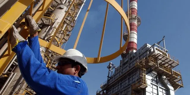 Πώς επηρεάζει τις τιμές πετρελαίου η ιστορική αποχώρηση των ΗΑΕ από τον ΟΠΕΚ