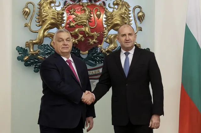 Βίκτορ Όρμπαν και Ρούμεν Ράντεφ