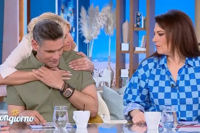 Δημήτρης Ουγγαρέζος: Συγκινήθηκε στον αέρα της εκπομπής – “Σήμερα η μέρα είναι λίγο…”