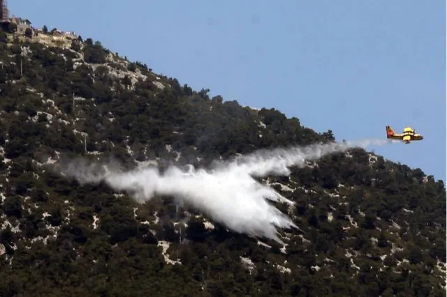 Οριοθετήθηκε η φωτιά στην Πάρνηθα – Τεράστια η κινητοποίηση της Πυροσβεστικής